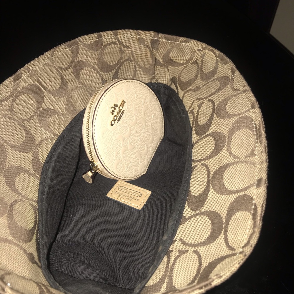 Authentic Coach hat and change purse